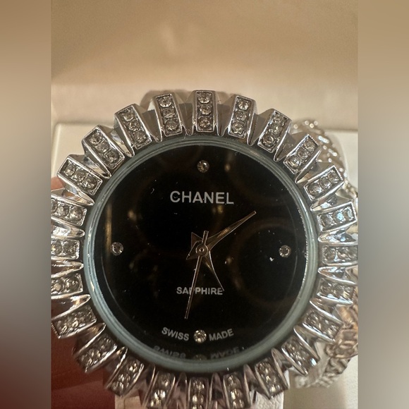 CHANEL Silver Tone Crystal-Accented Women's Watch with Matching Bracelet - Picture 7 of 17